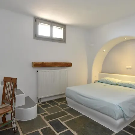 Oliviers · Deluxe - Infinity Pool&helipad Villa