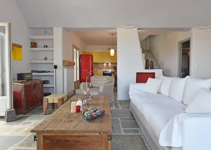 Oliviers Villa Naousa (Paros)